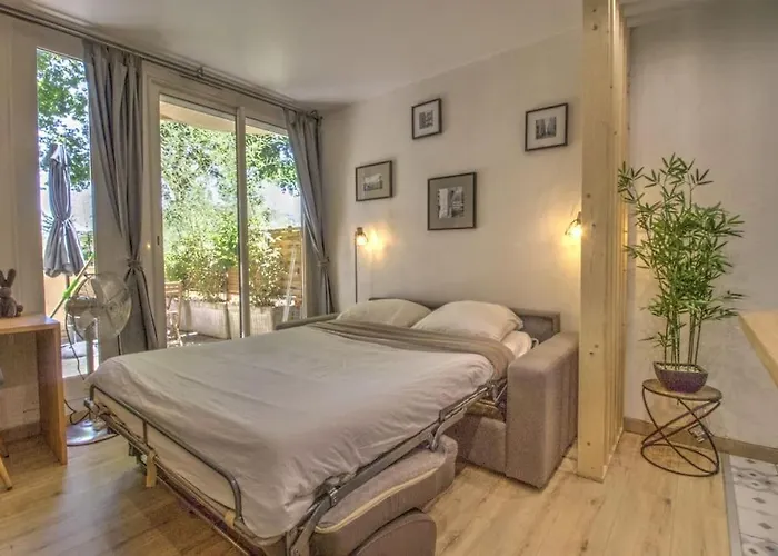 Parking Terrasse Fibre 아파트